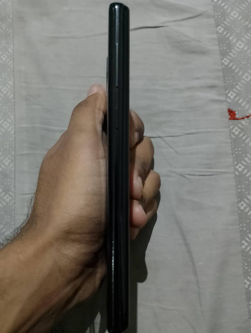 Samsung Mobile Note 9 4
