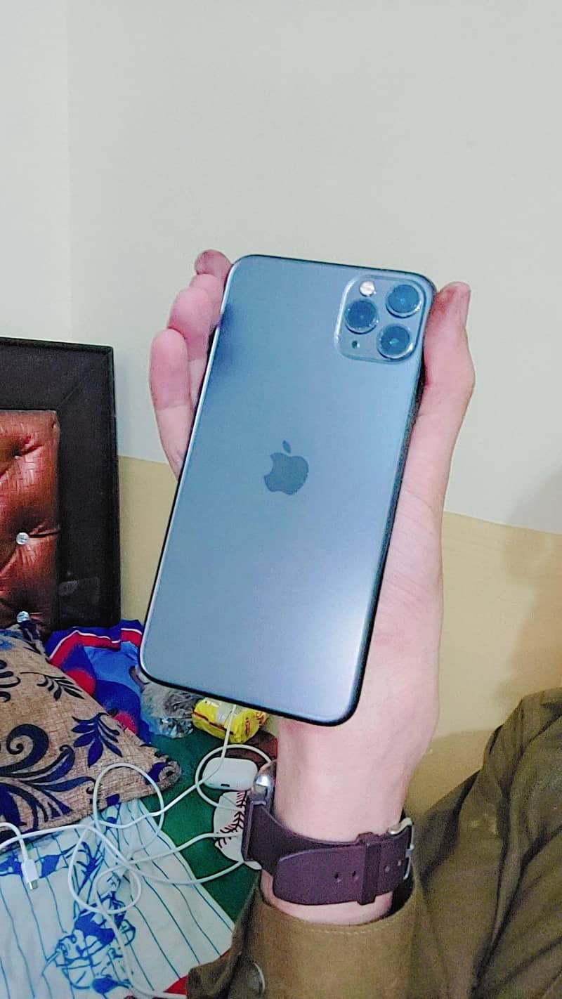 iPhone 11 Pro Max 0
