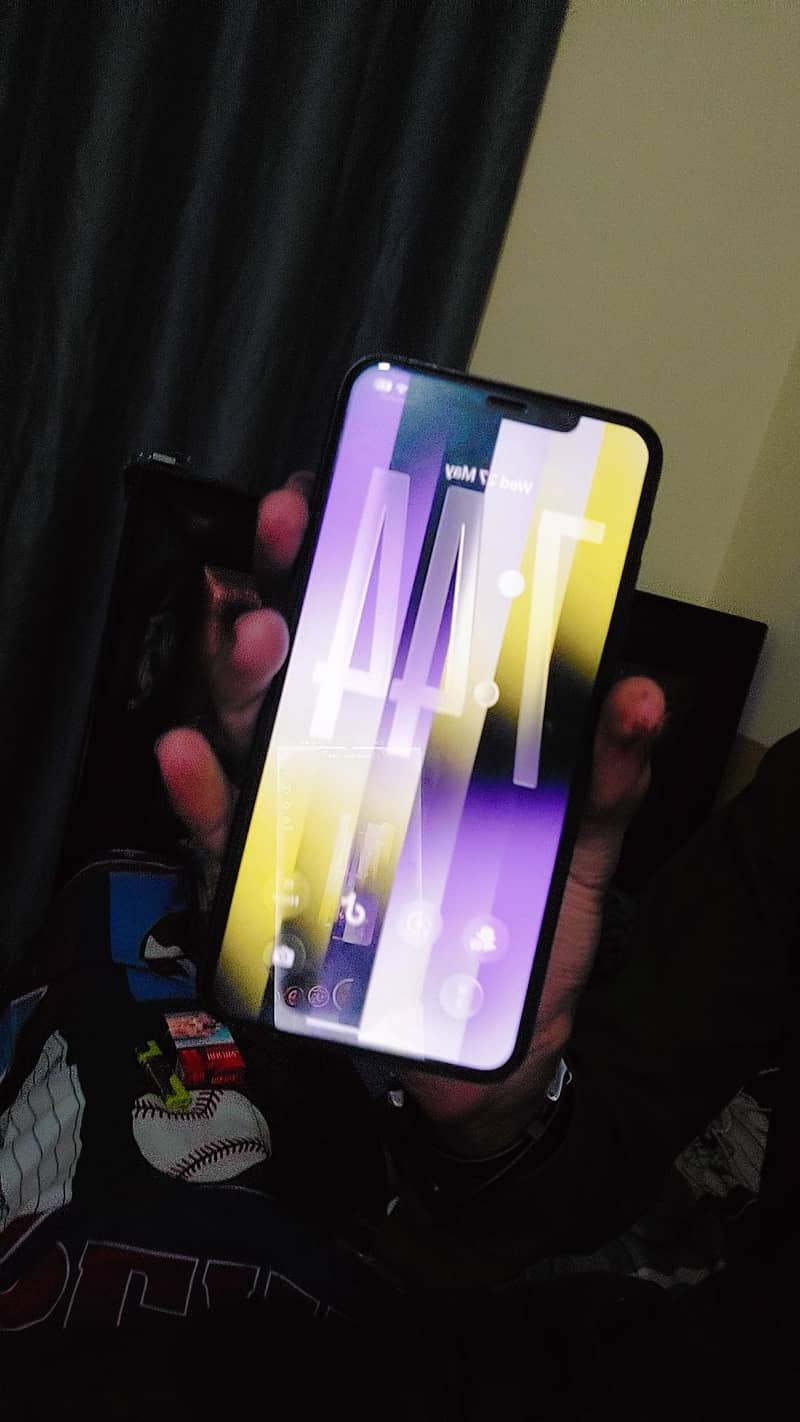 iPhone 11 Pro Max 1