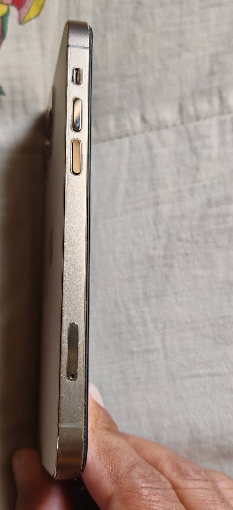 Apple iPhone 12 Pro 4