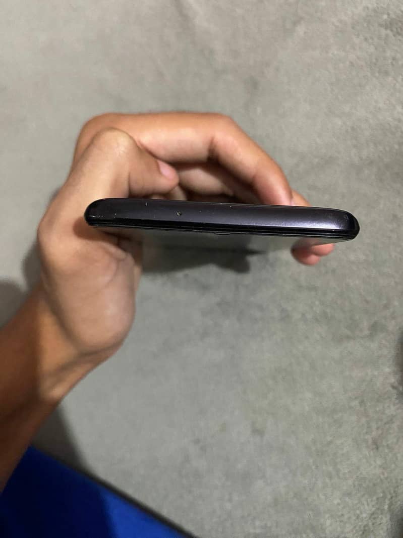One Plus 6T 4