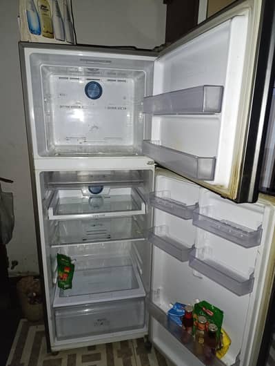 No Frost Refrigerator with inverter compressor