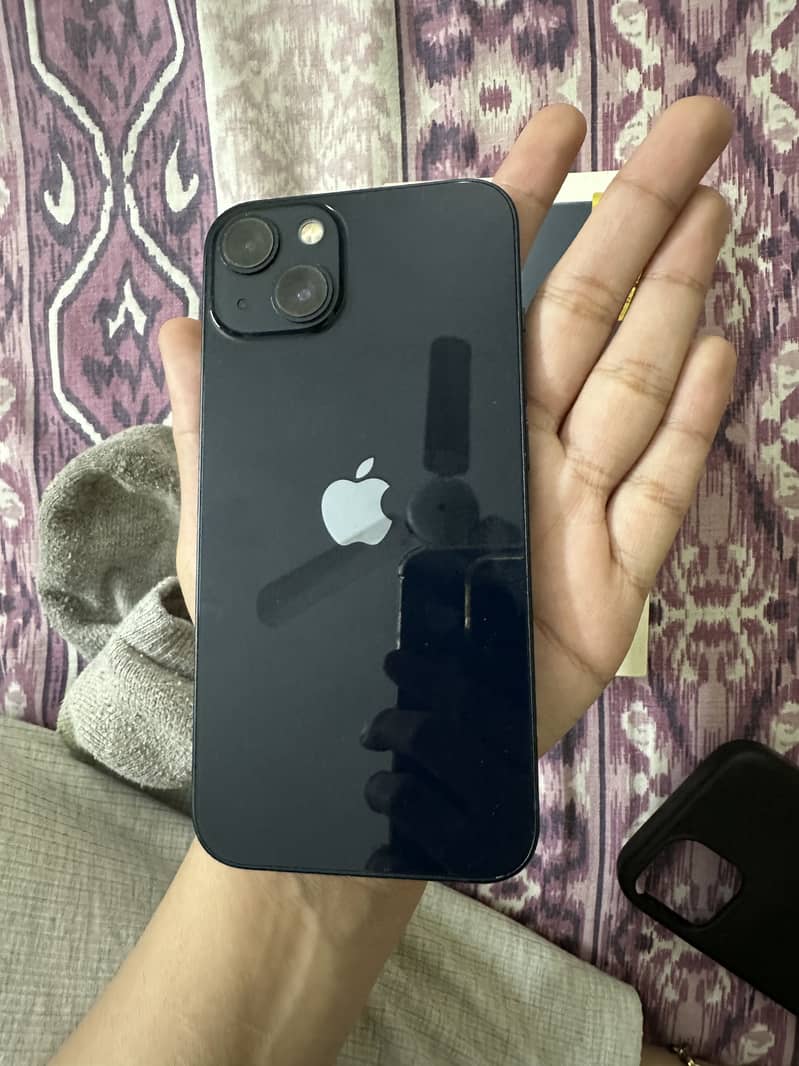 iPhone 13 0