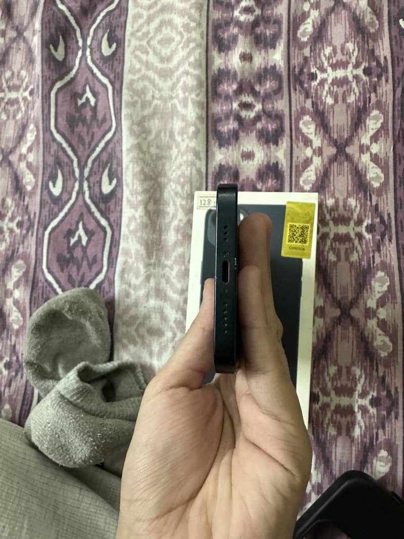 iPhone 13 5