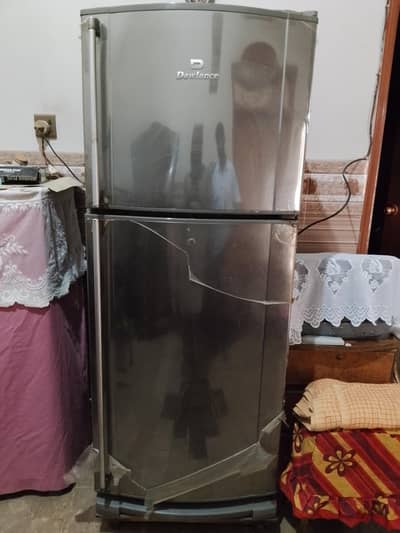 dawlance medium size fridge | running condition