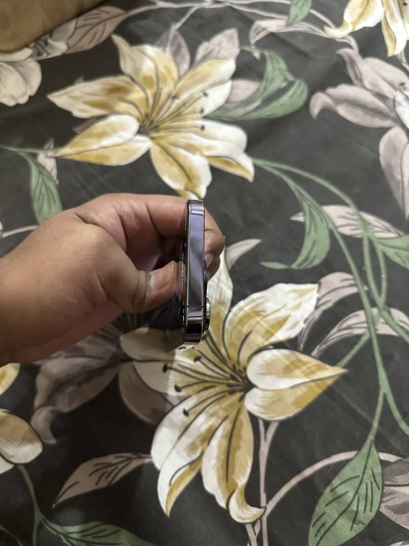 Apple iPhone 14 Pro 2