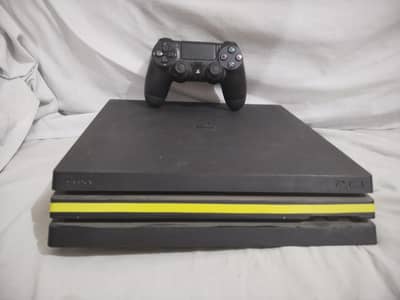 PS4 pro 1 tyrabite with 10 games installed