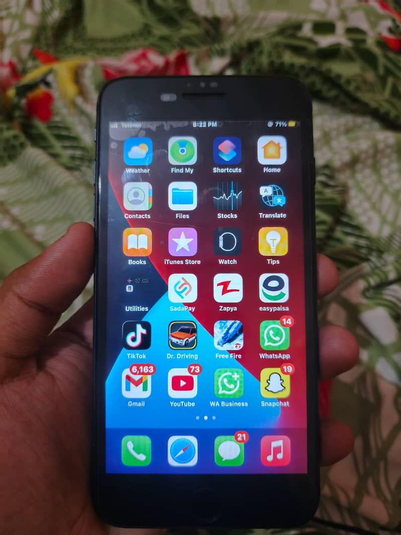 Apple iPhone 7 Plus 7