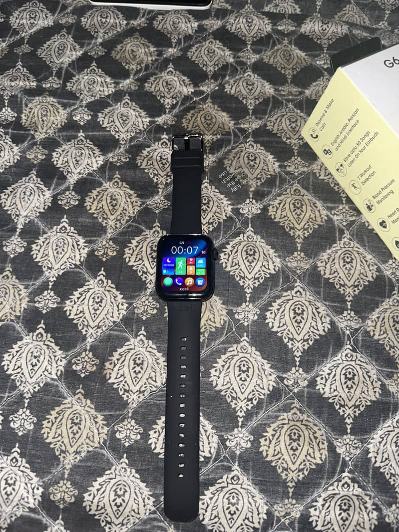 Smart watch 0