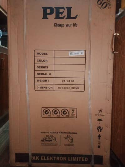 Pel mini fridge