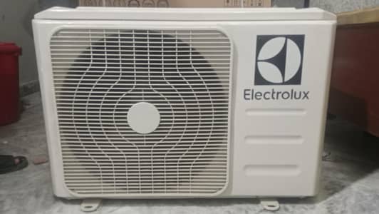This Ac is used in home but we now sale ac