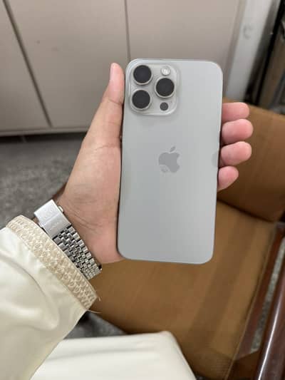 Apple iPhone 15 Pro Max