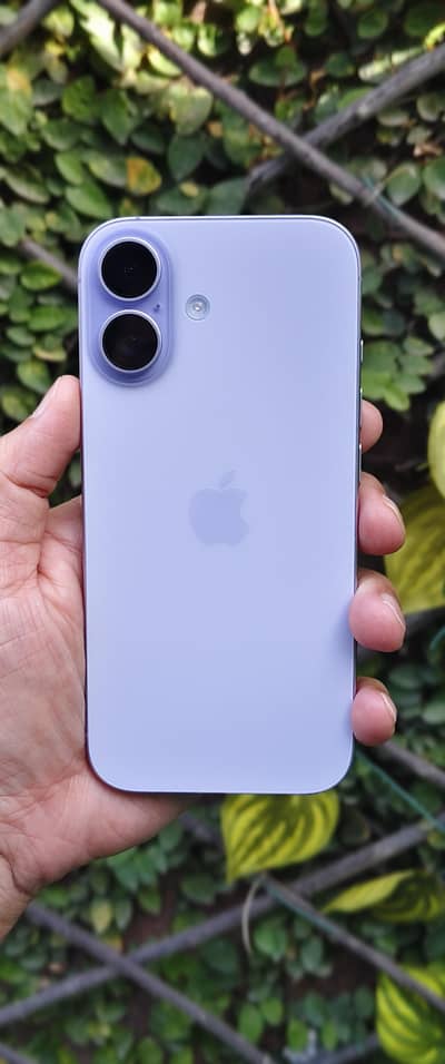 Apple iPhone 17 256GB 12months warranty  Battery 100 71 cycle