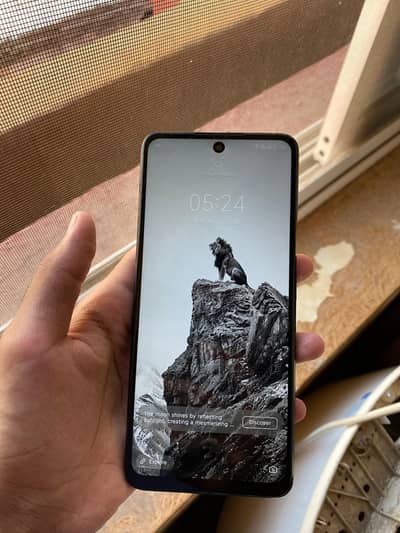 Tecno Pova 2 with box 6/128