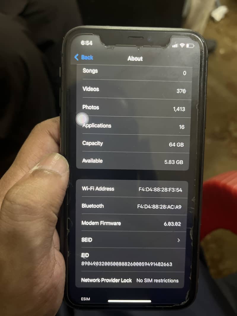 Apple iPhone 11 0