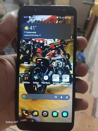 Samsung Mobile J6