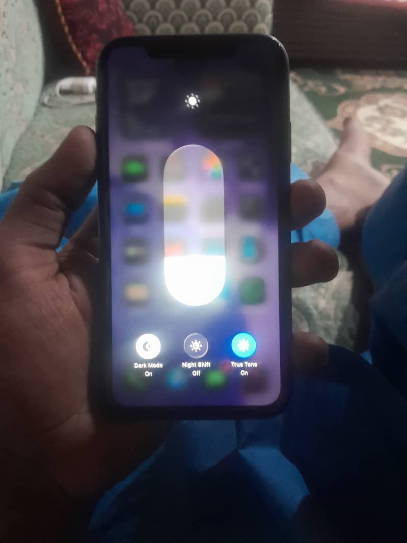 Apple iPhone 11 3