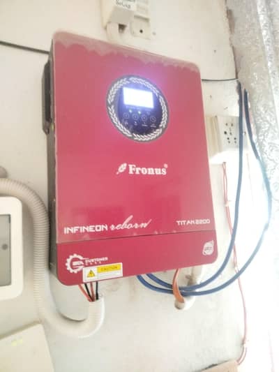 frouns hybrid solar inverter pv2200