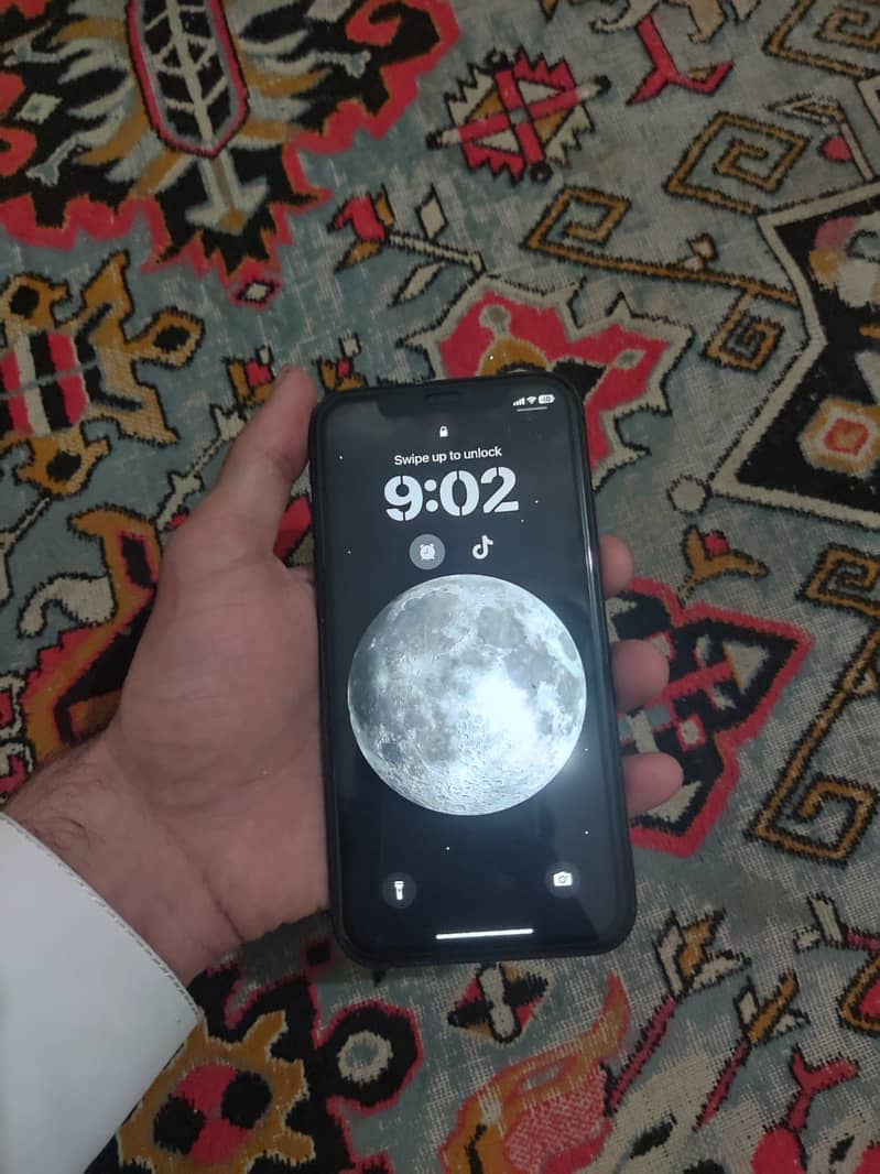 Apple iPhone 11 3