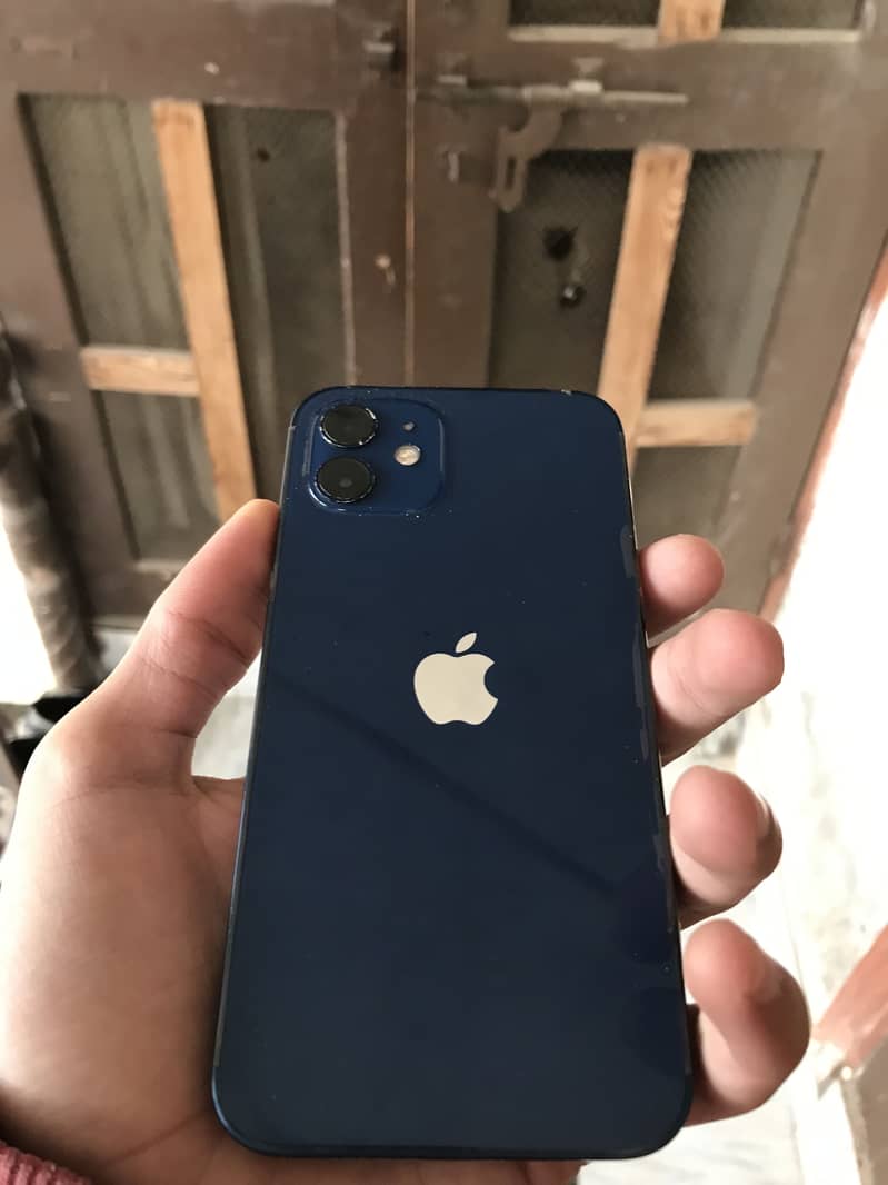 iPhone 12 0