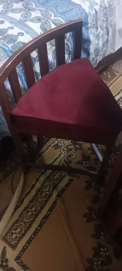 Brwwnd new dining table with  6 chairs