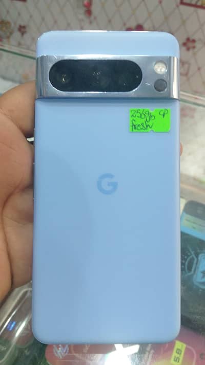 Google Pixel 8 Pro