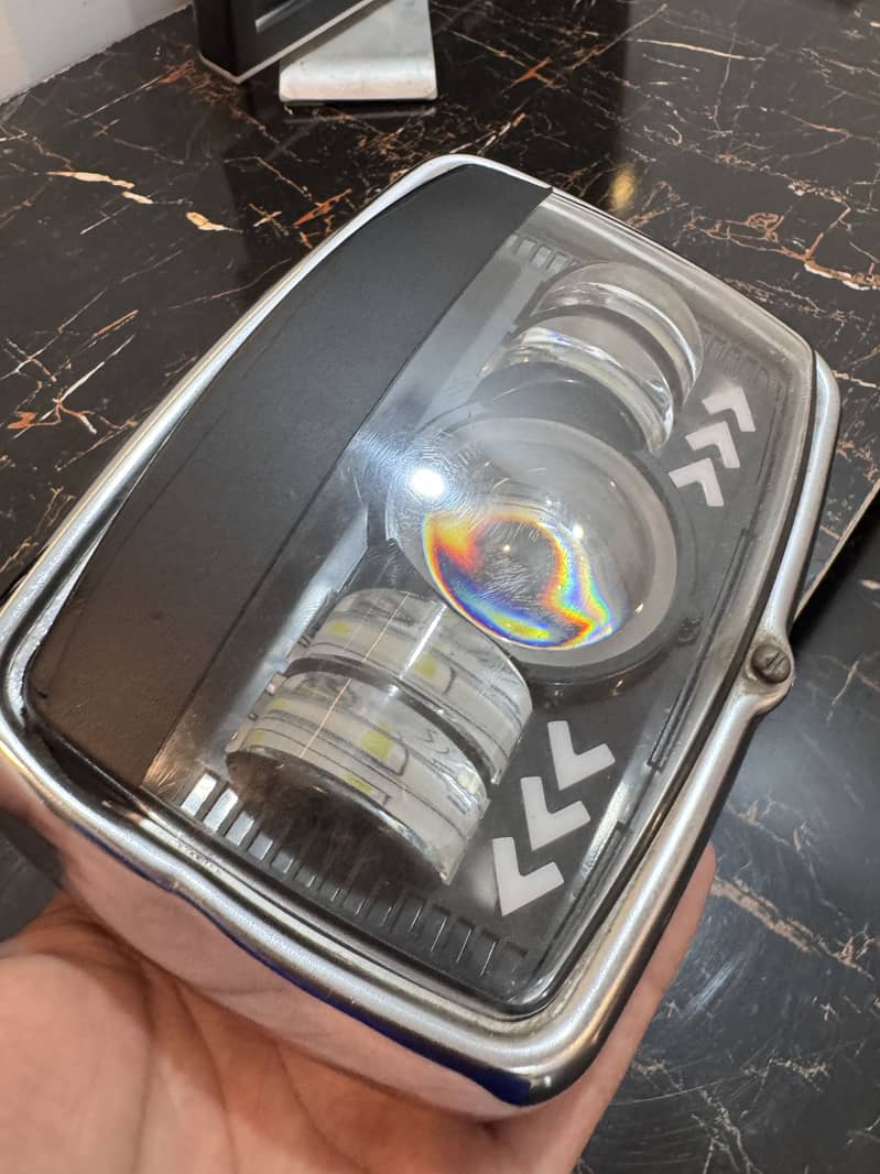 125 headlight 1