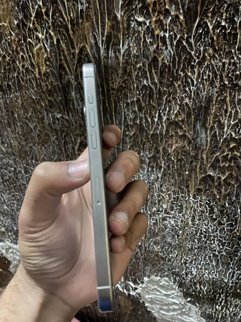 Iphone 15 pro max 1