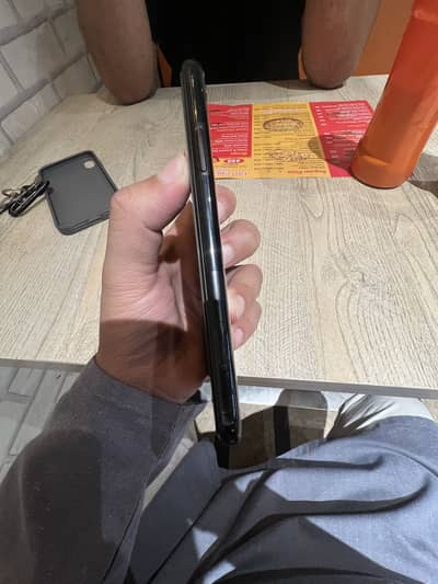 Apple iPhone XR