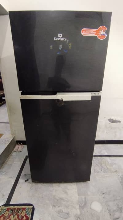 Dawlance Fridge 2022 Model 9/10 Condition