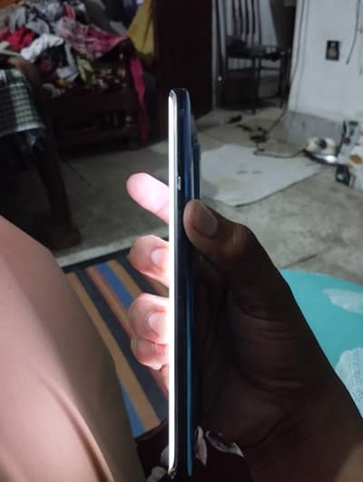 one plus 8pro 8/128 contact number "03194913613