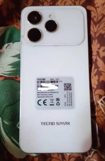 Tecno SPARK 40