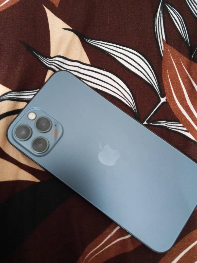 Apple iPhone 12 Pro 2