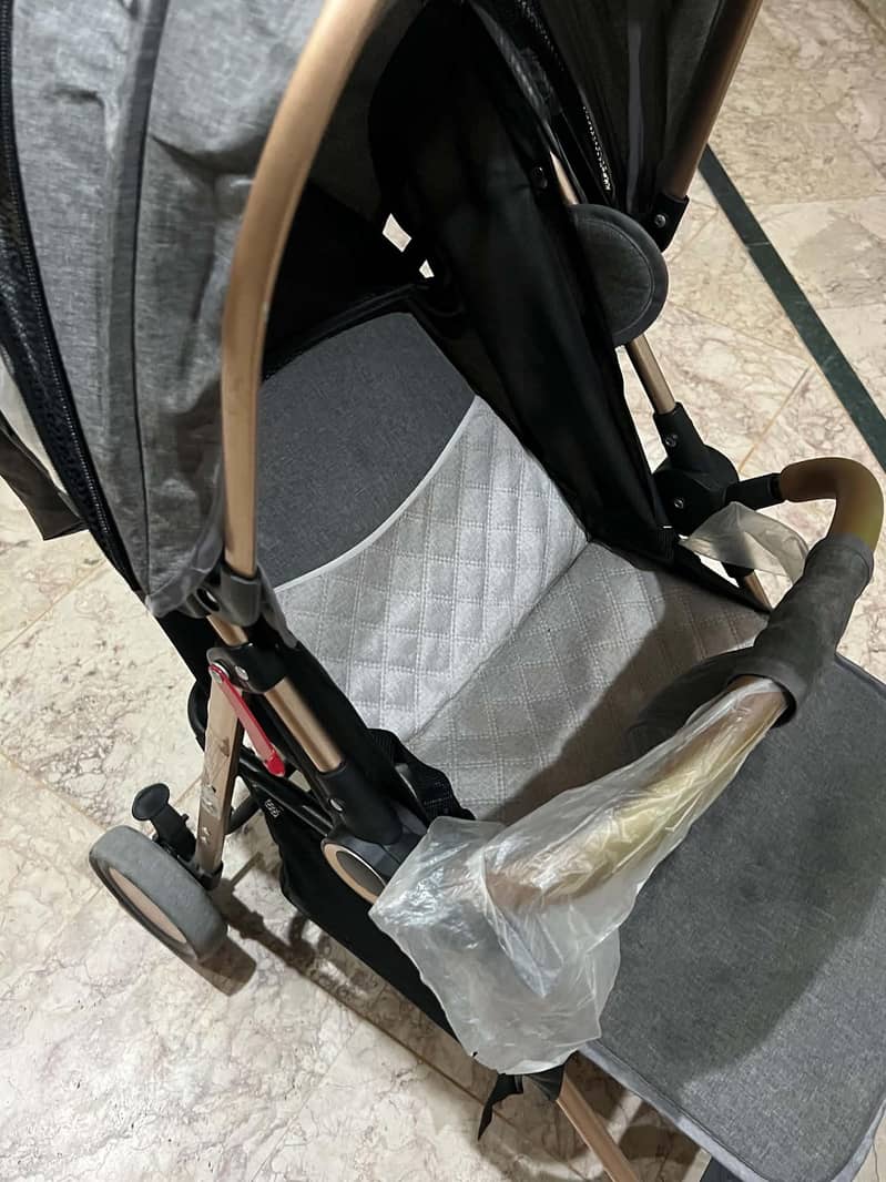 Pram/stroller 0