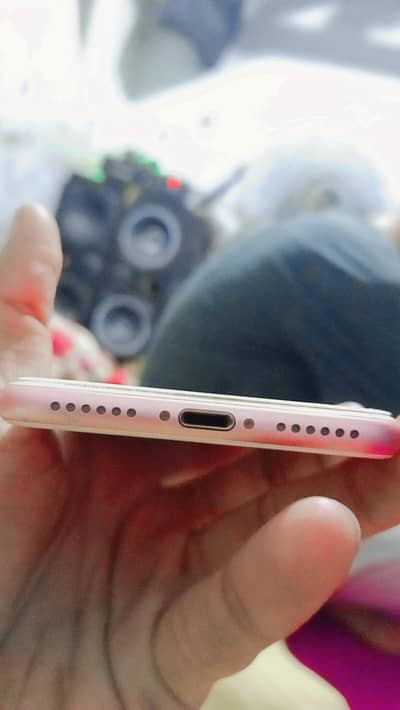 Apple iPhone 7