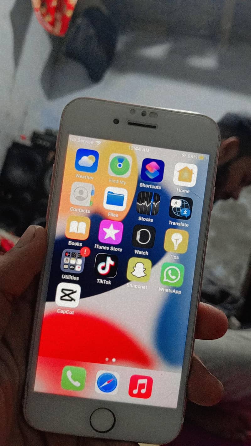 Apple iPhone 7 2