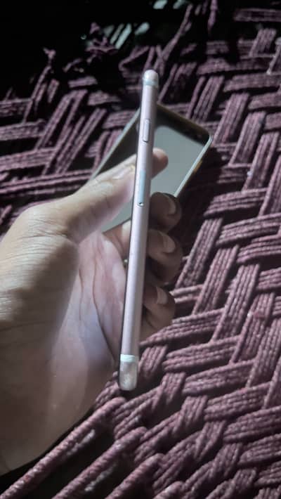 Apple iPhone 6S