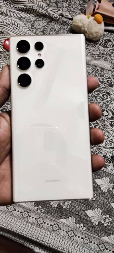 s22 ultra 256 gb 10by 10 one hand use