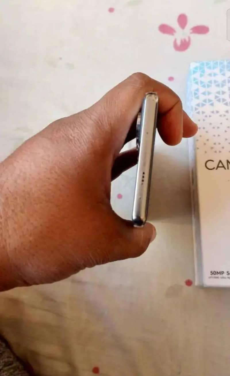 Tecno CAMON 40 Pro 5
