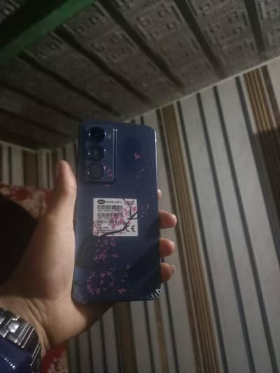 Itel City 100