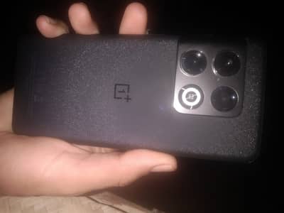One Plus 10 Pro 5g with charger