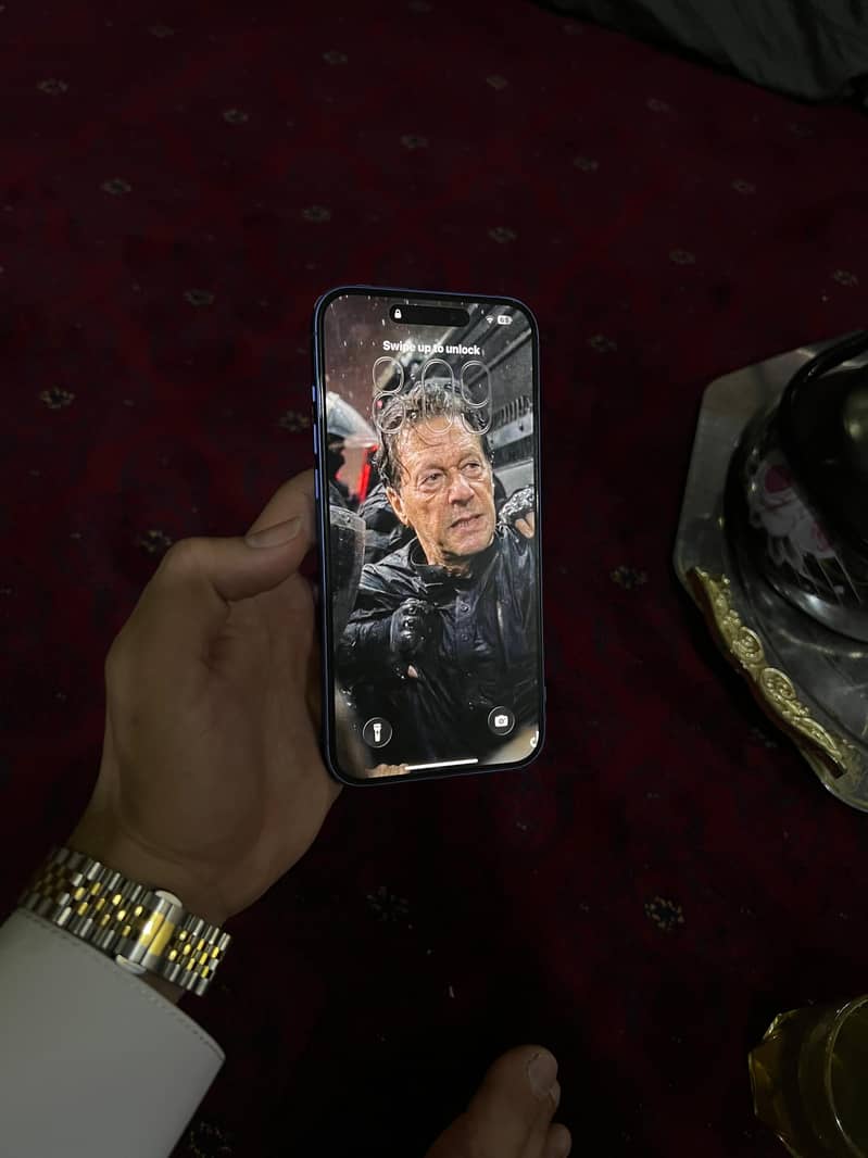 Apple iPhone 16 Plus 1