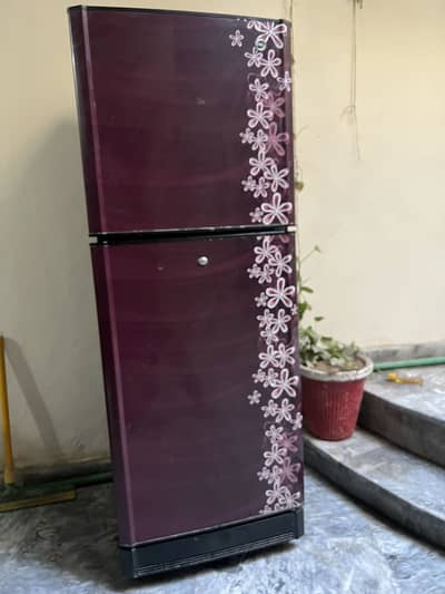 Selling my Fridge for 30K only. Wanted to buy Jumbo size only
