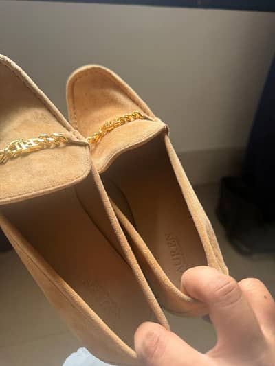 Original Ralph Lauren pumps in buff size 8B