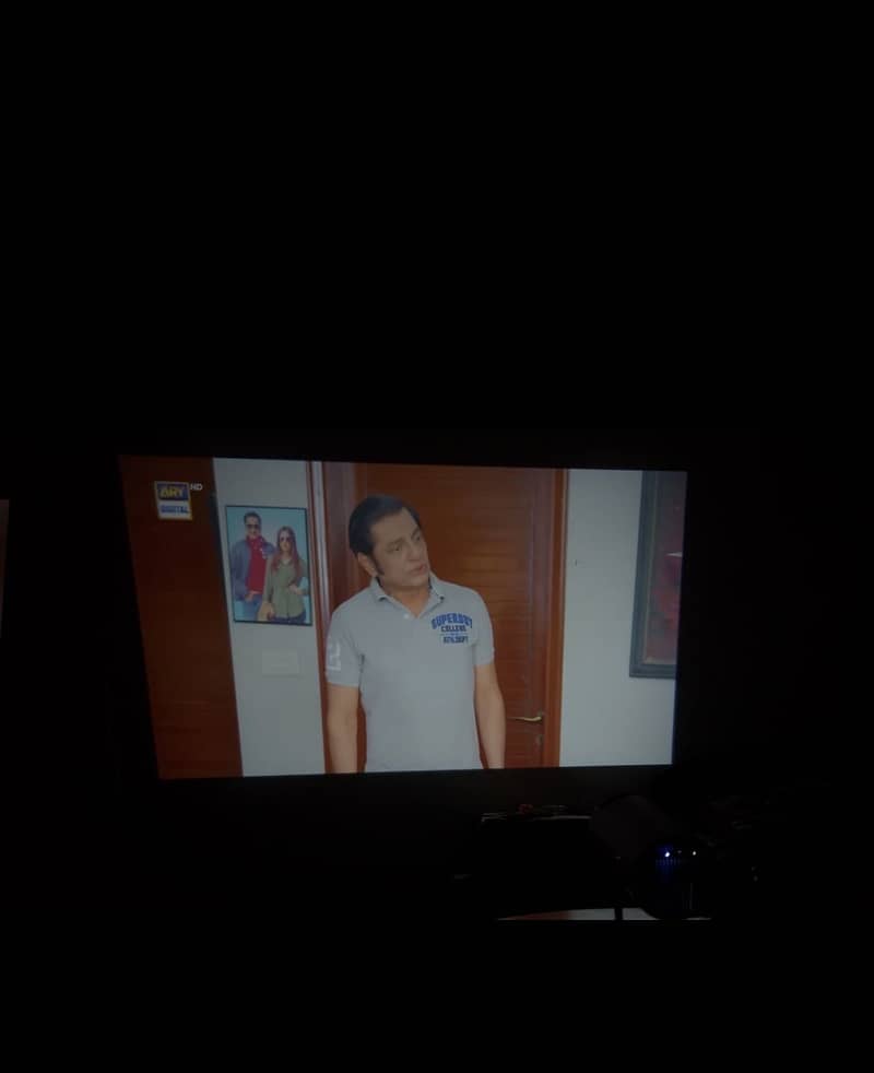 ANDROID PROJECTOR 8