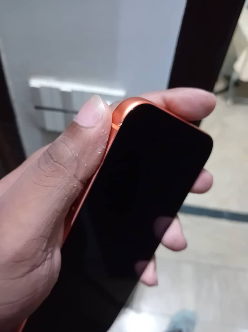 iPhone 17 pro max 4