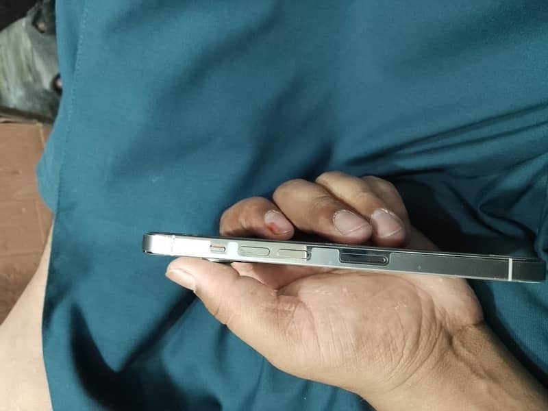 Apple iPhone 13 Pro 5