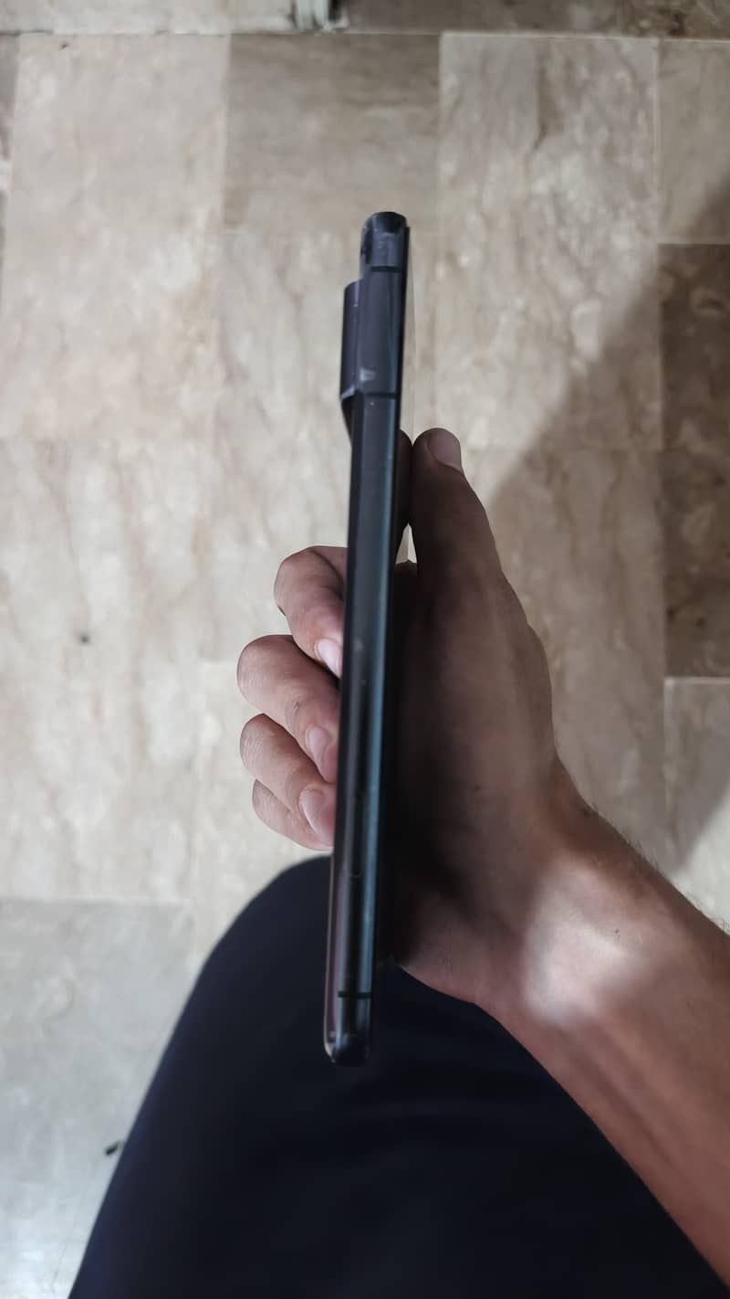 Google Pixel 8 Pro 2