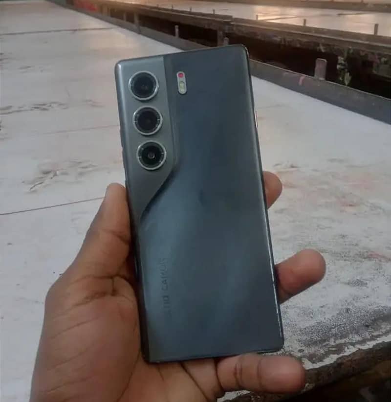 tecno camon 40 pro 1