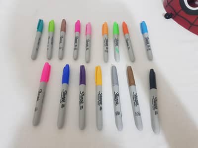 imported Sharpies Permanant Markers 16pcs